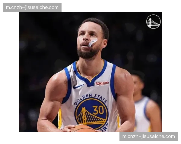 库里跑步膝伤情更新 至少再缺席五场比赛待复查